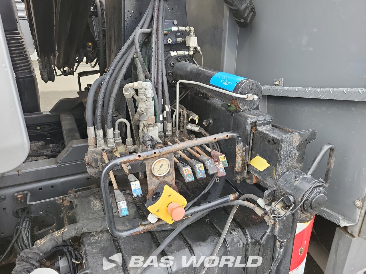 Other : Volvo FL 240 شاحنات مسطحة