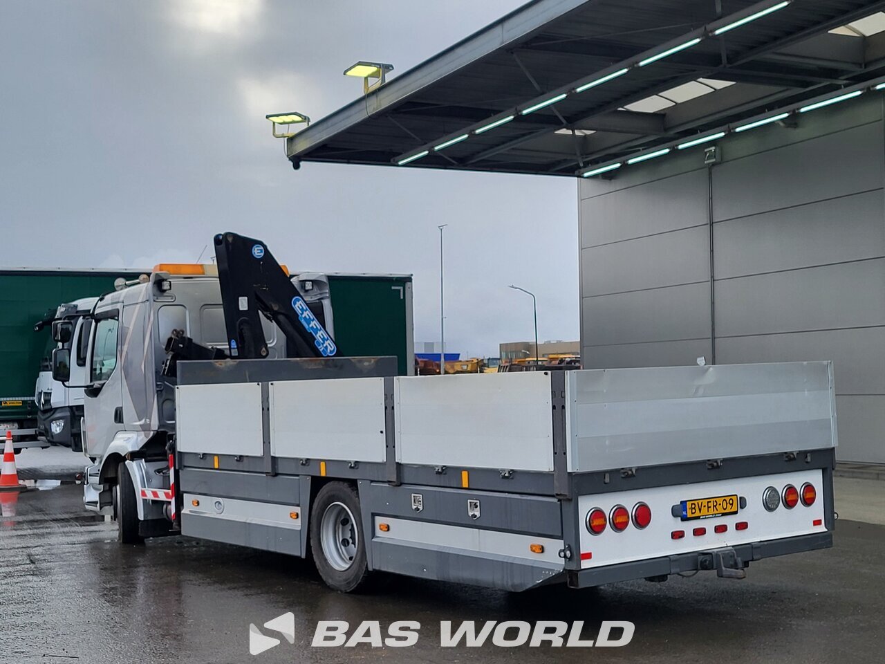 Other : Volvo FL 240 شاحنات مسطحة