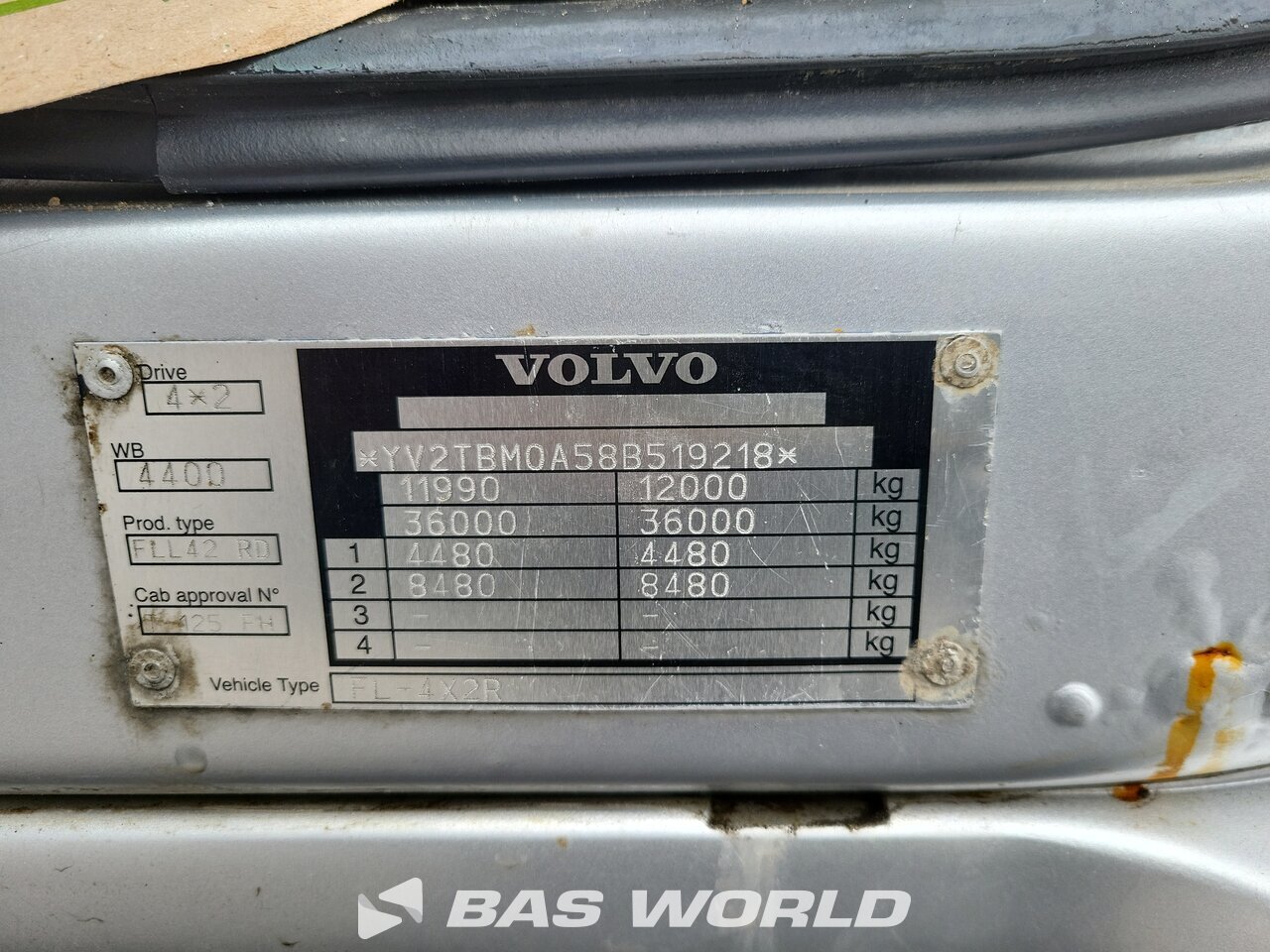 Other : Volvo FL 240 شاحنات مسطحة