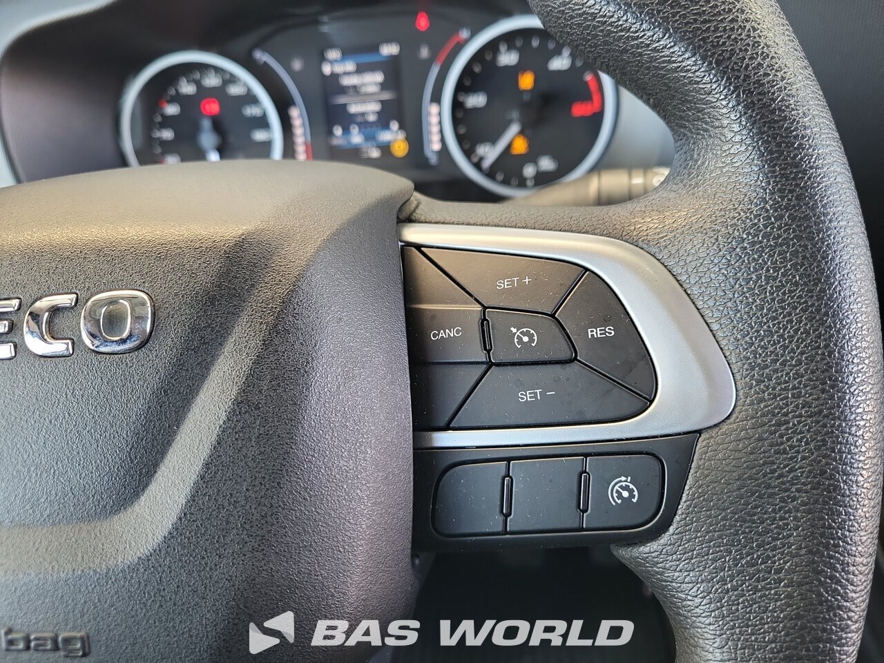 Other : Iveco Daily 70C18 Stängda lastbilskarosser