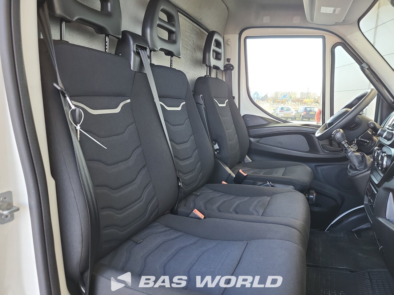 Other : Iveco Daily 70C18 Stängda lastbilskarosser