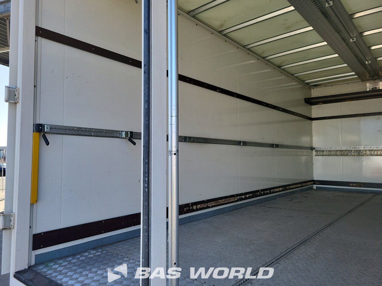 Other : Iveco Daily 70C18 Stängda lastbilskarosser