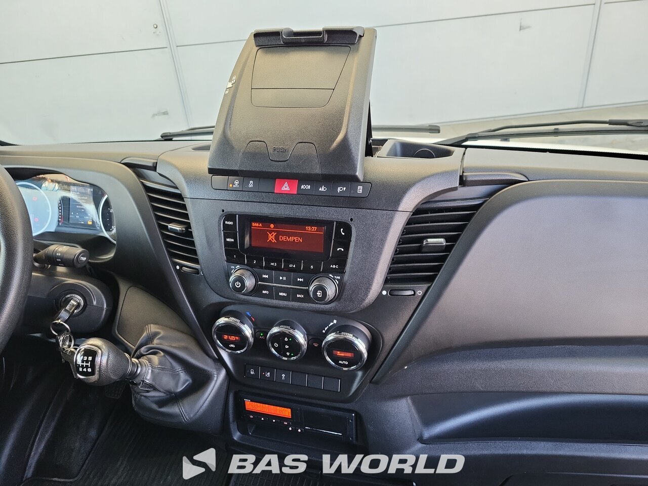 Other : Iveco Daily 70C18 Stängda lastbilskarosser