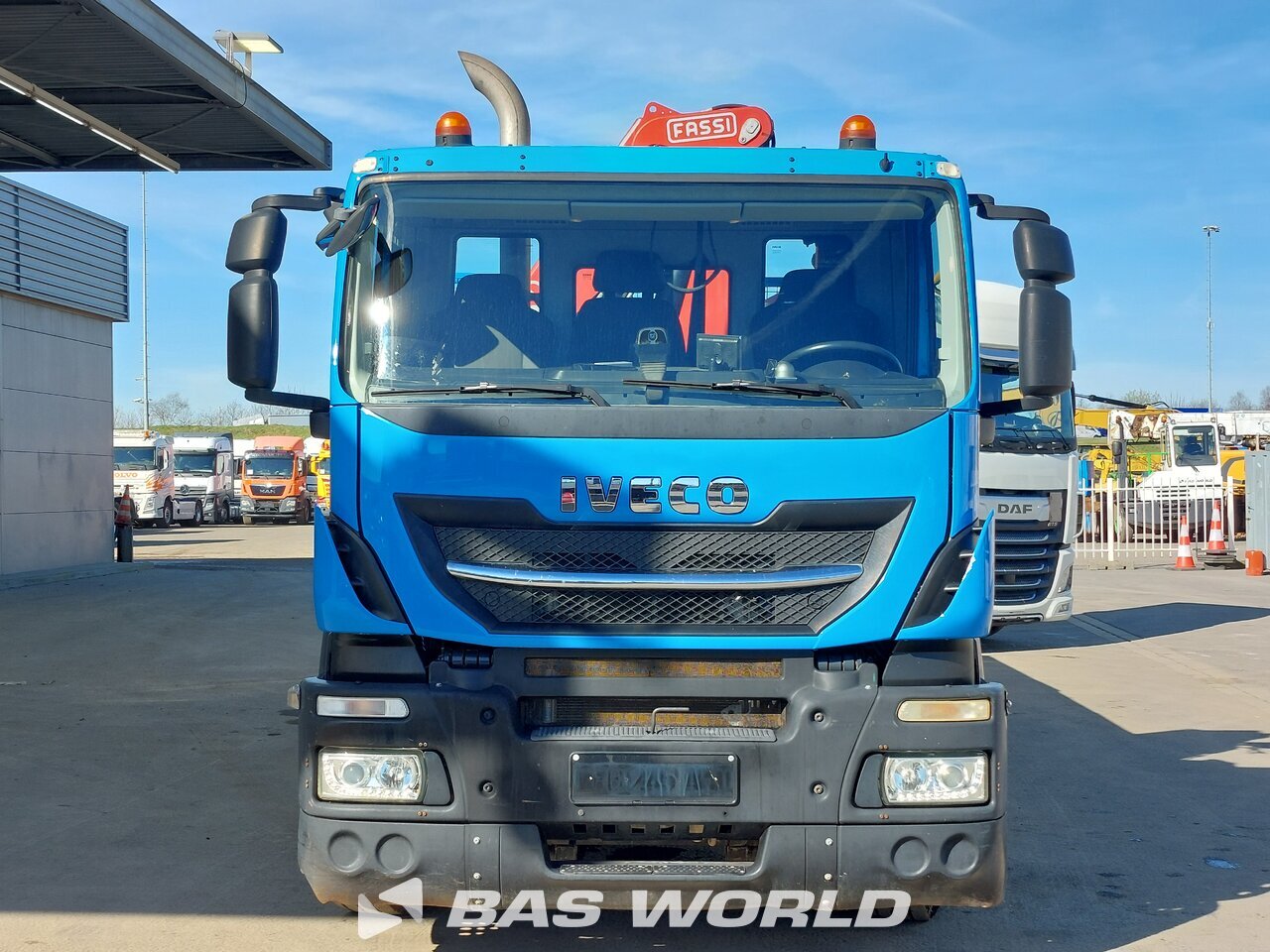Other : Iveco Stralis 310 شاحنات مسطحة