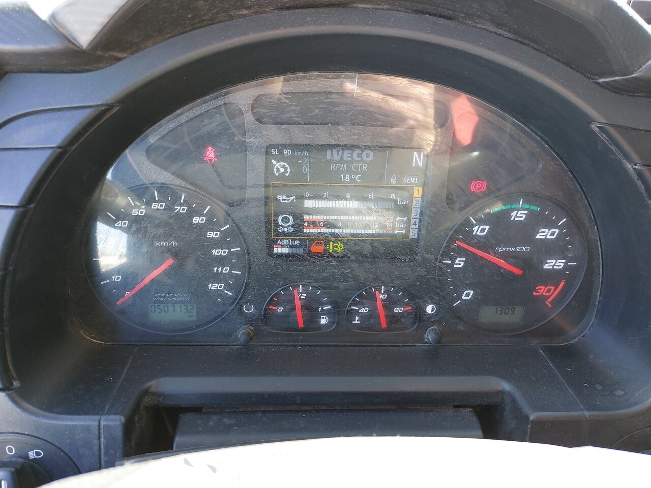 Other : Iveco Stralis 310 شاحنات مسطحة