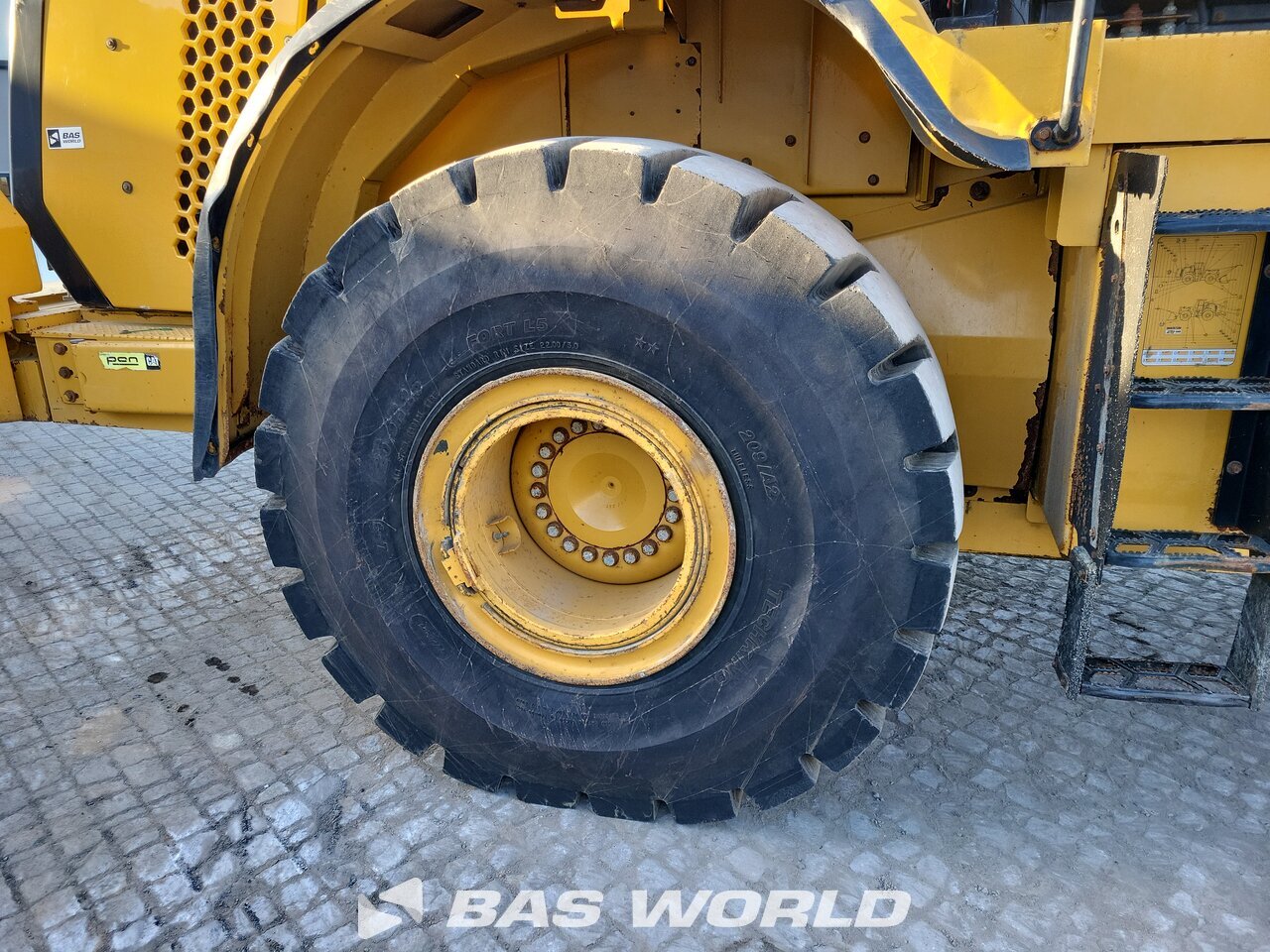 Other : Caterpillar 972 M Încărcător frontal pe roți