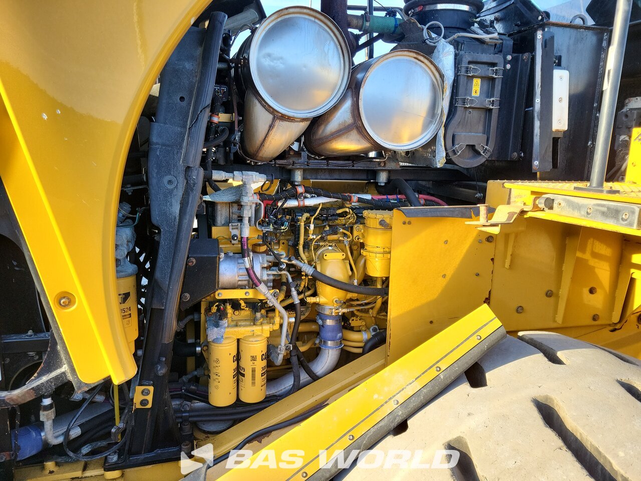 Other : Caterpillar 972 M Încărcător frontal pe roți