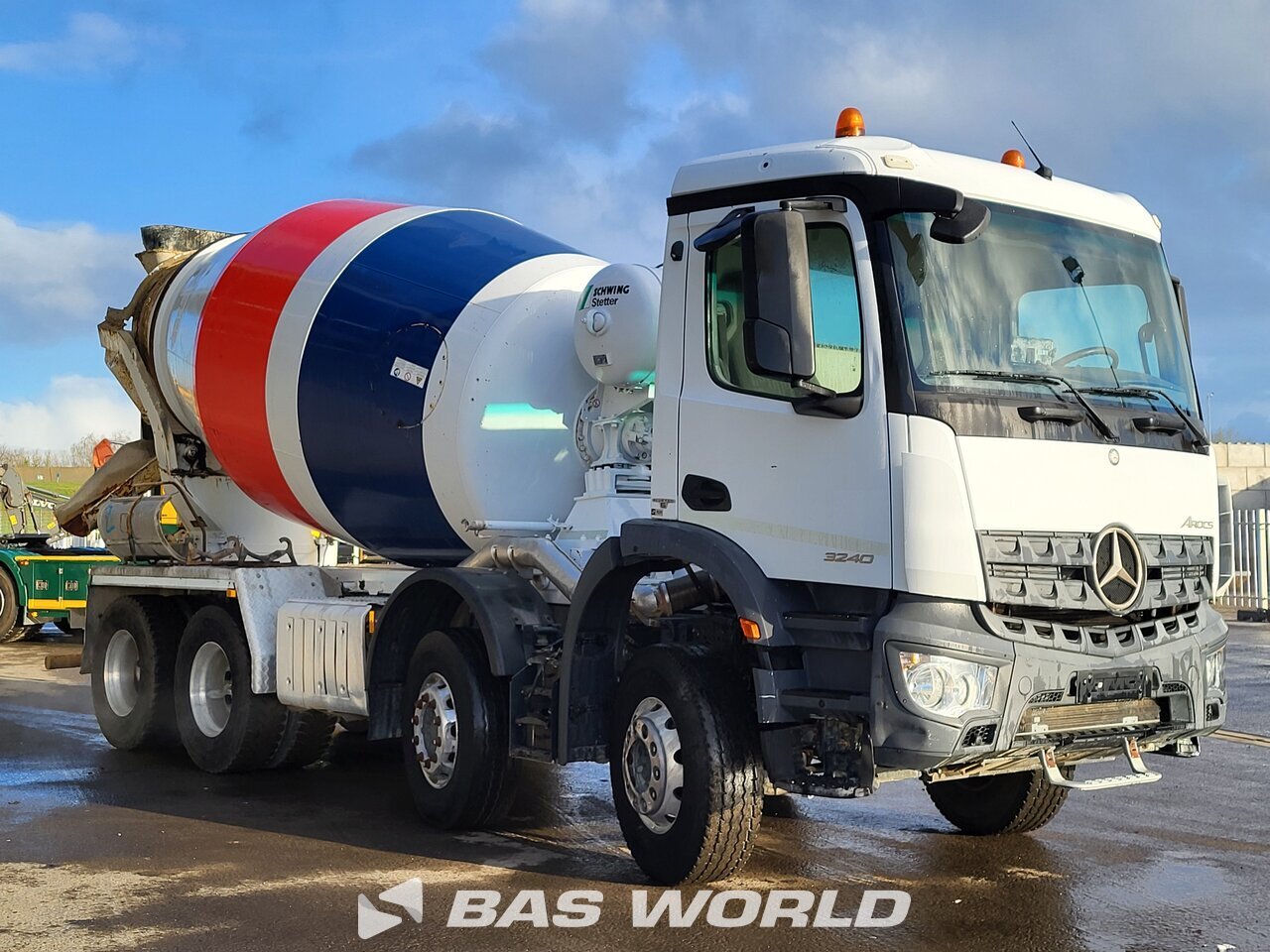 Other : Mercedes Arocs 3240 Camion hormigonera
