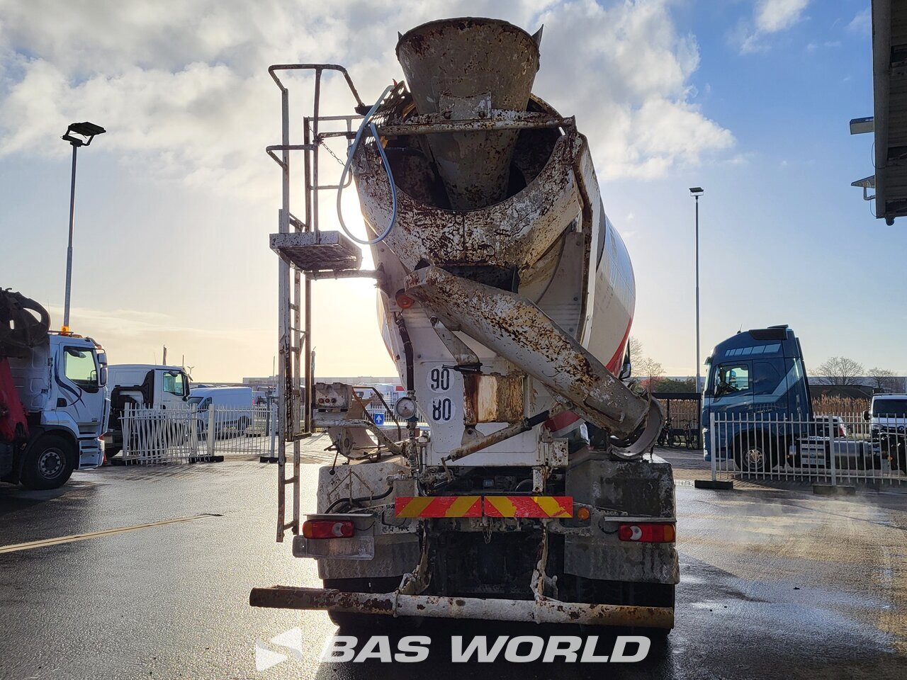 Other : Mercedes Arocs 3240 Camion hormigonera