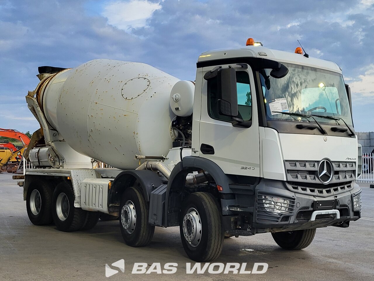 Other : Mercedes Arocs 3240 شاحنة خلاطة خرسانة
