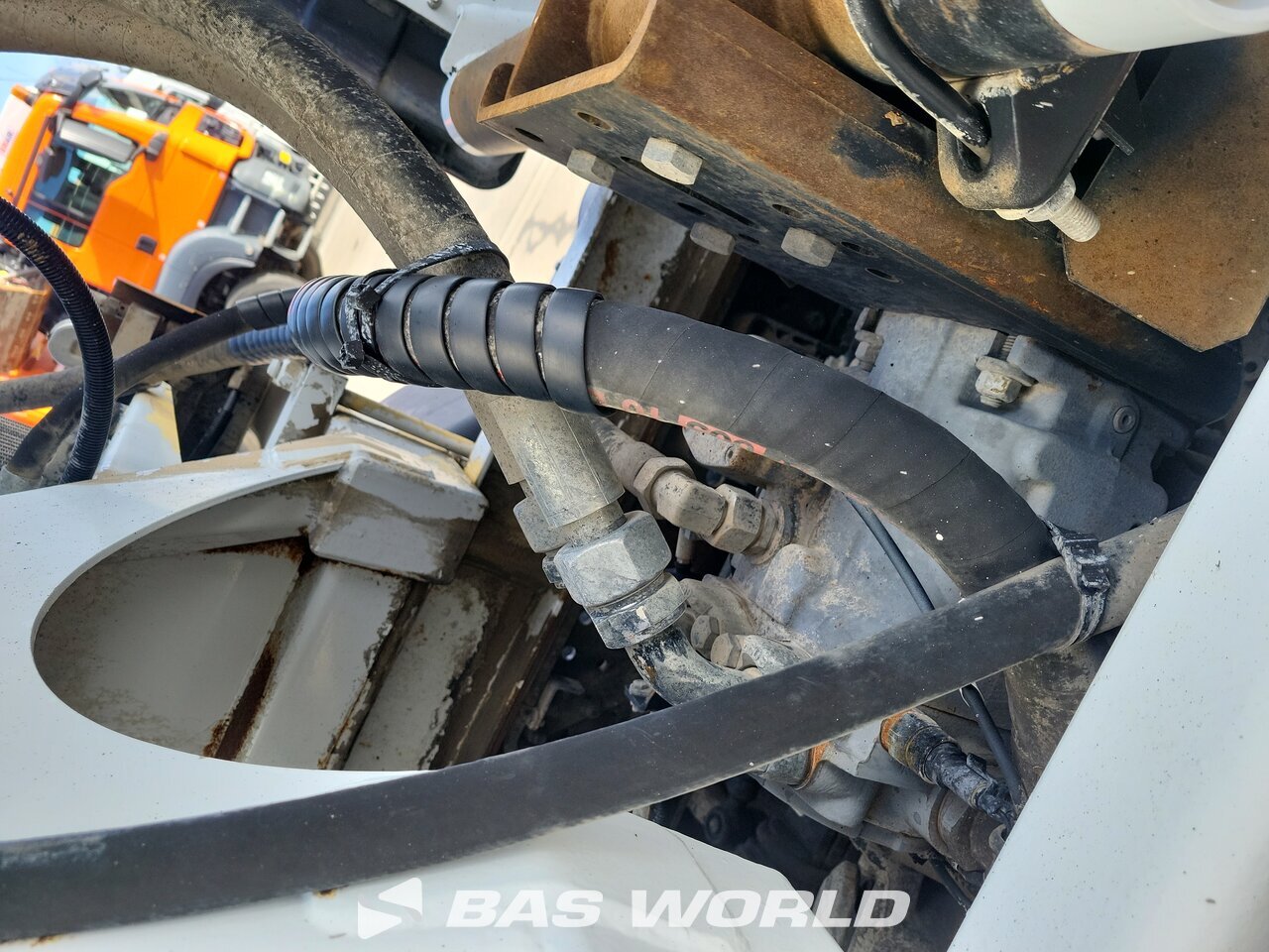 Other : Mercedes Arocs 3240 شاحنة خلاطة خرسانة