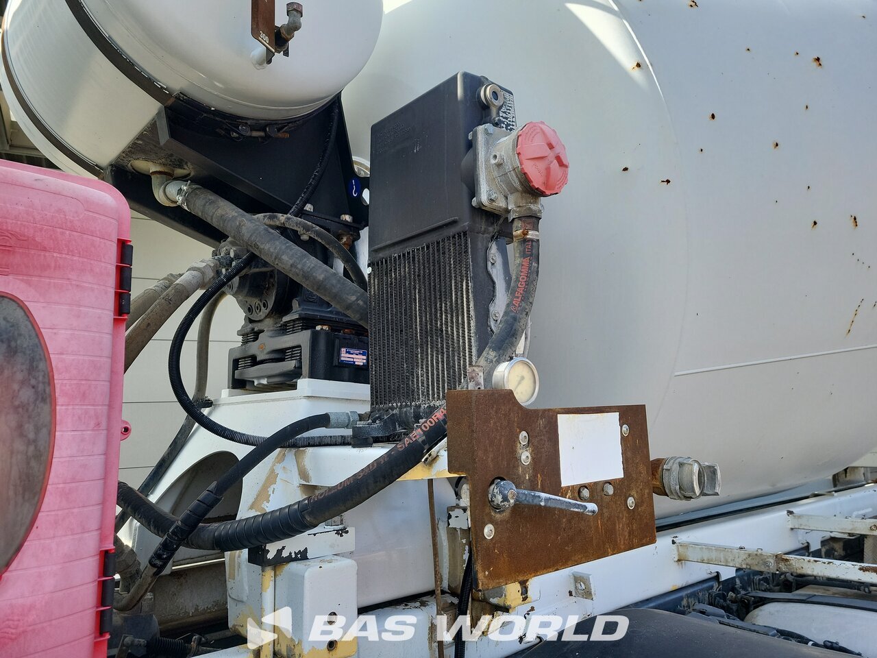 Other : Mercedes Arocs 3240 شاحنة خلاطة خرسانة