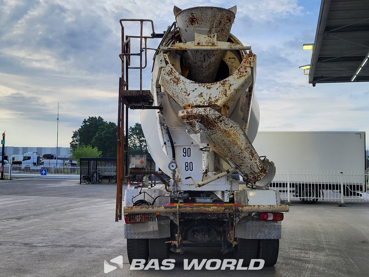 Other : Mercedes Arocs 3240 شاحنة خلاطة خرسانة