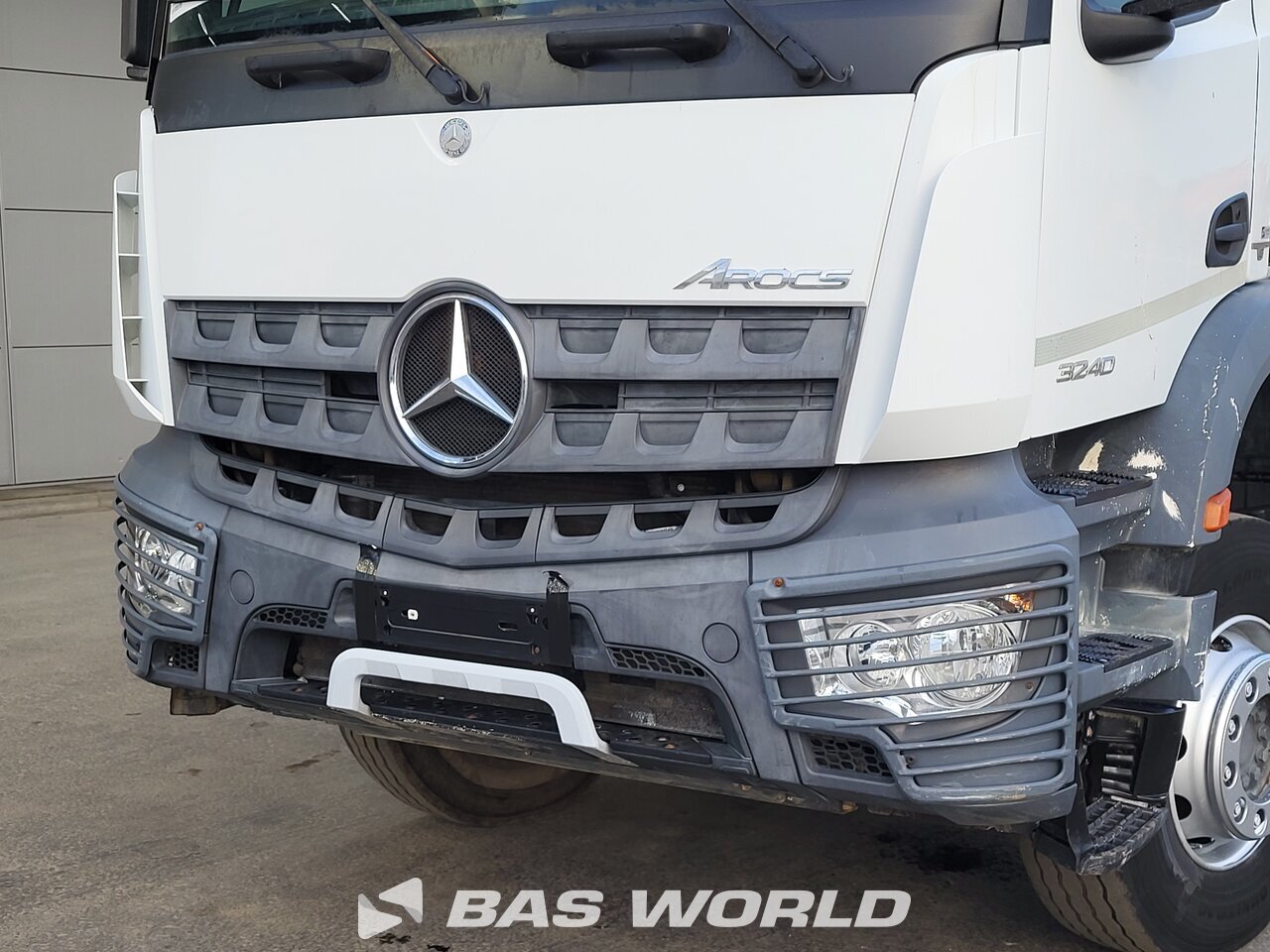 Other : Mercedes Arocs 3240 شاحنة خلاطة خرسانة