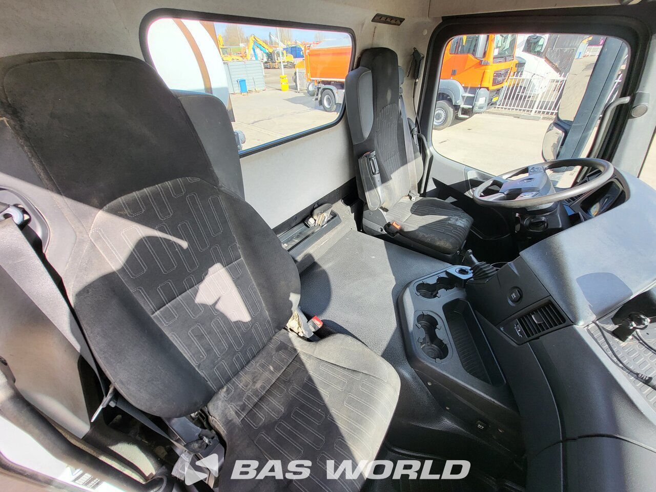 Other : Mercedes Arocs 3240 شاحنة خلاطة خرسانة