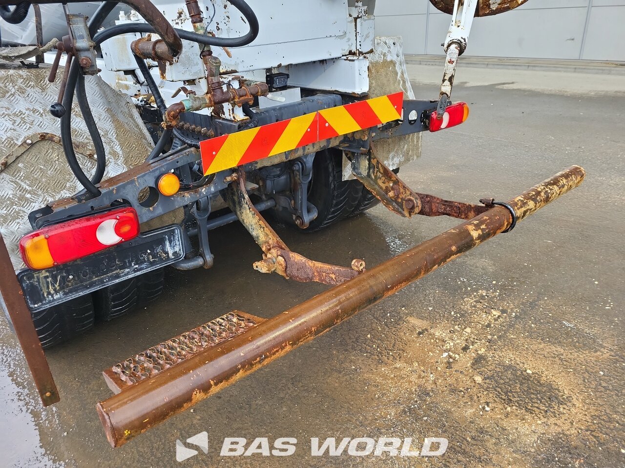 Other : Mercedes Arocs 3240 Camion malaxeur béton