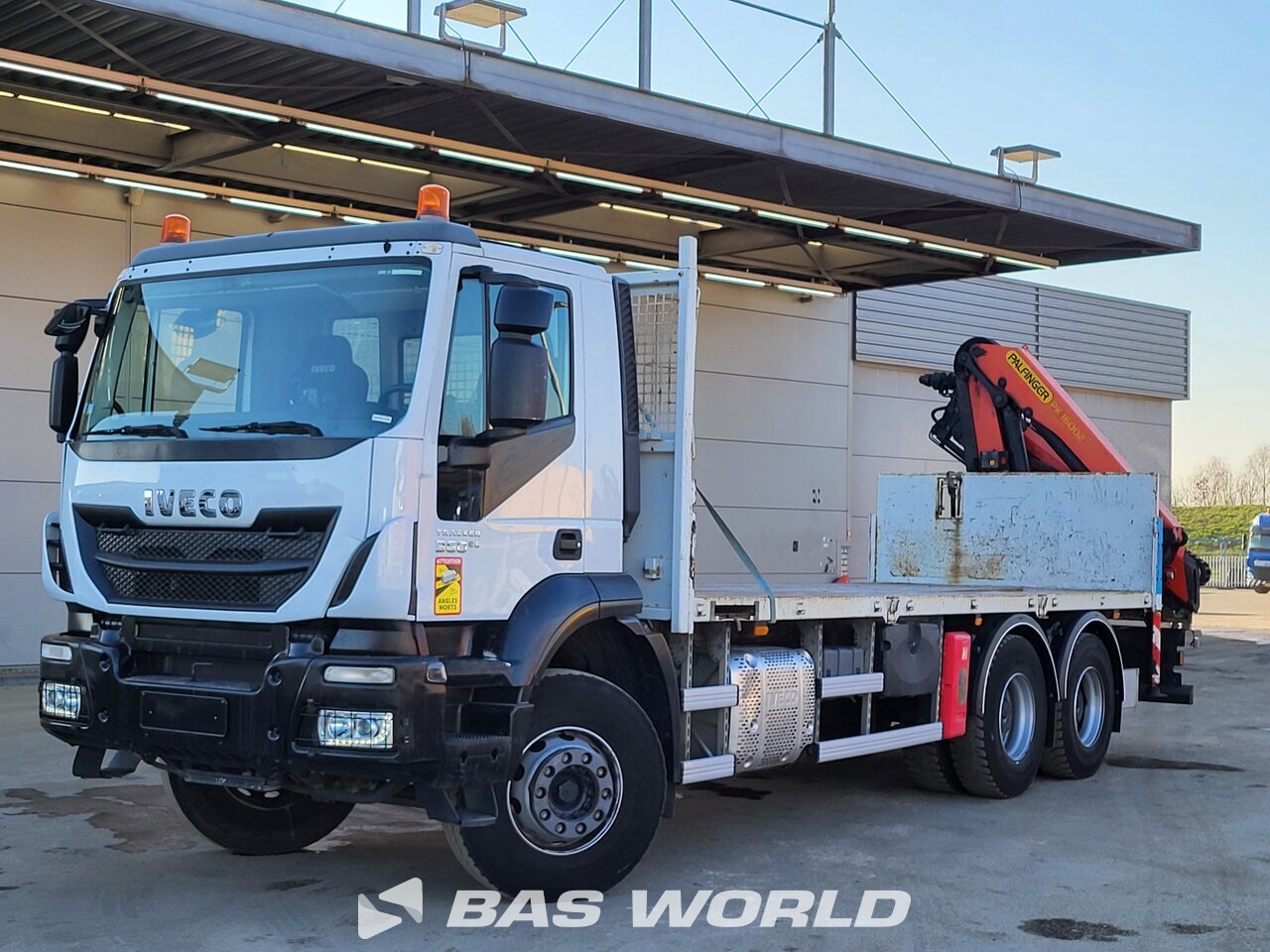 Other : Iveco Trakker 360 Fladvogne lastbiler