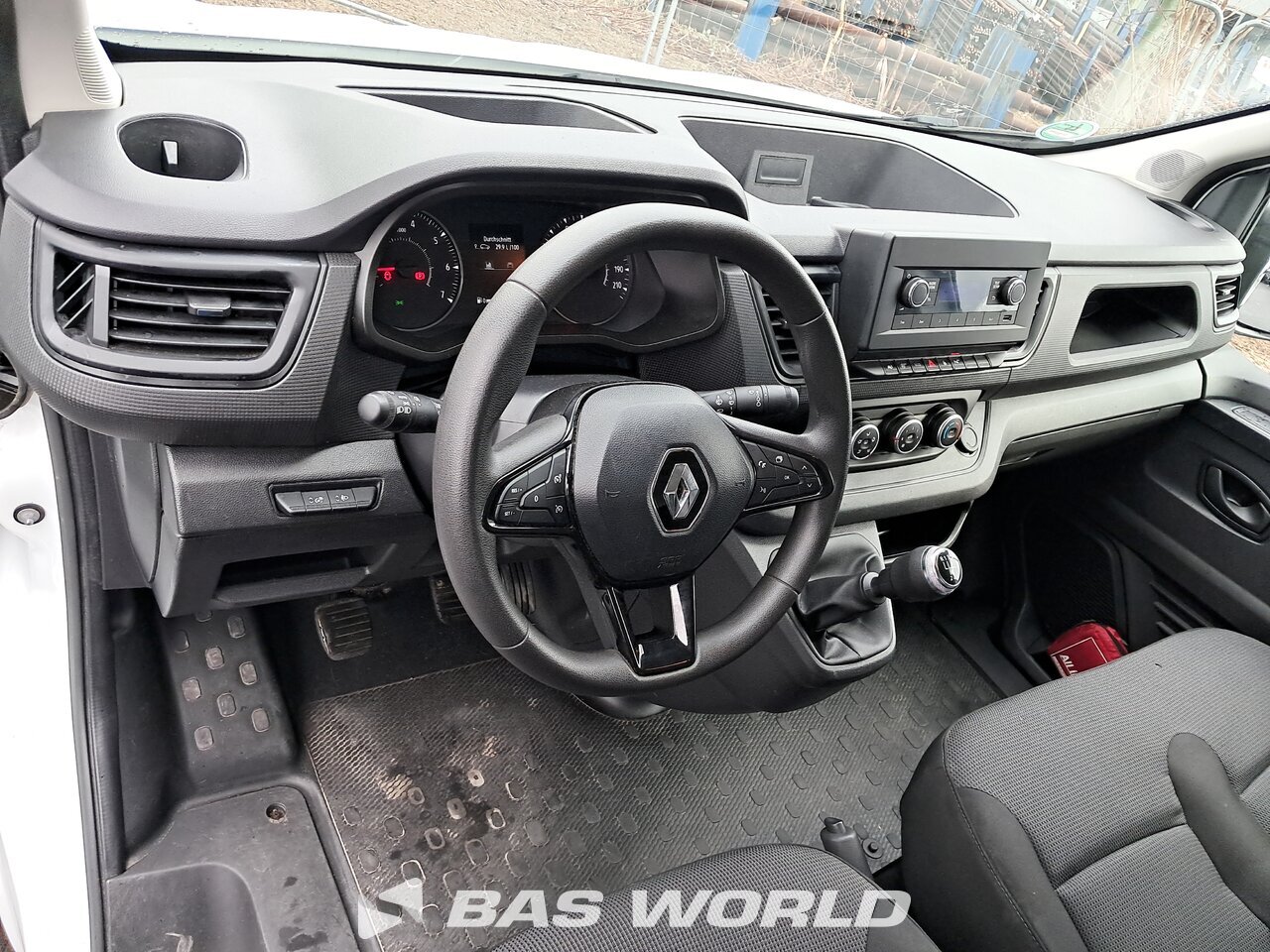 Other : Renault Trafic 130pk Closed box van