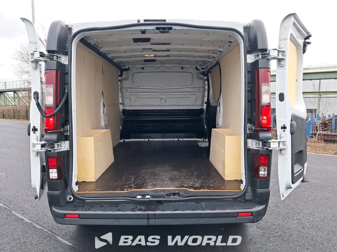 Other : Renault Trafic 130pk Closed box van