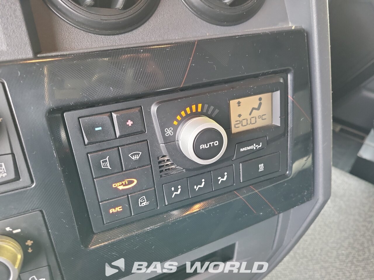 Other : Renault T 520 tegljač
