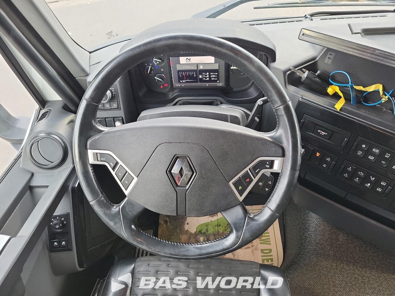 Other : Renault T 520 tegljač