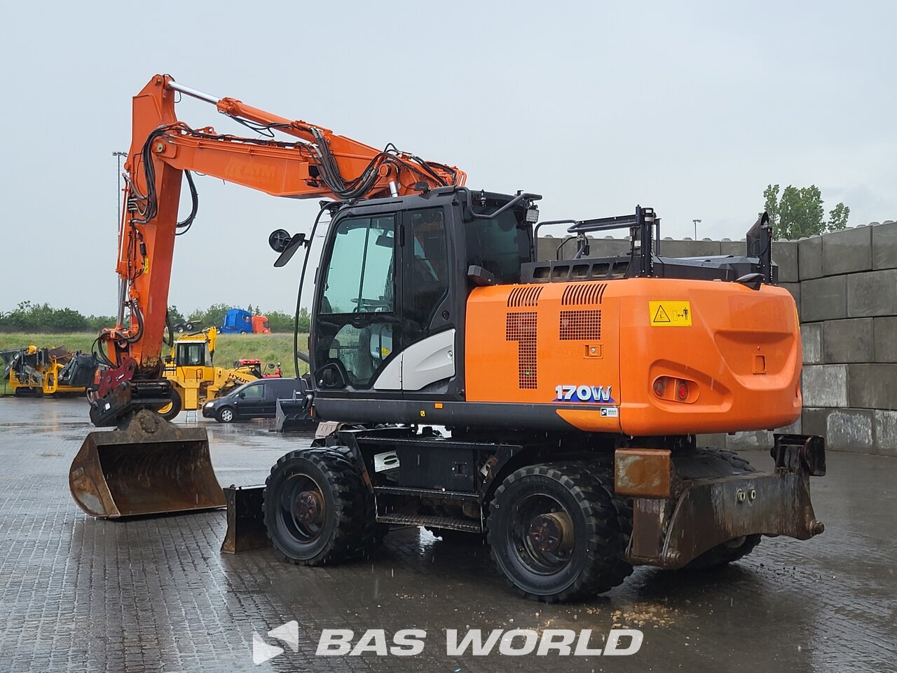Other : Hitachi ZX170W -6 Wheeled excavator