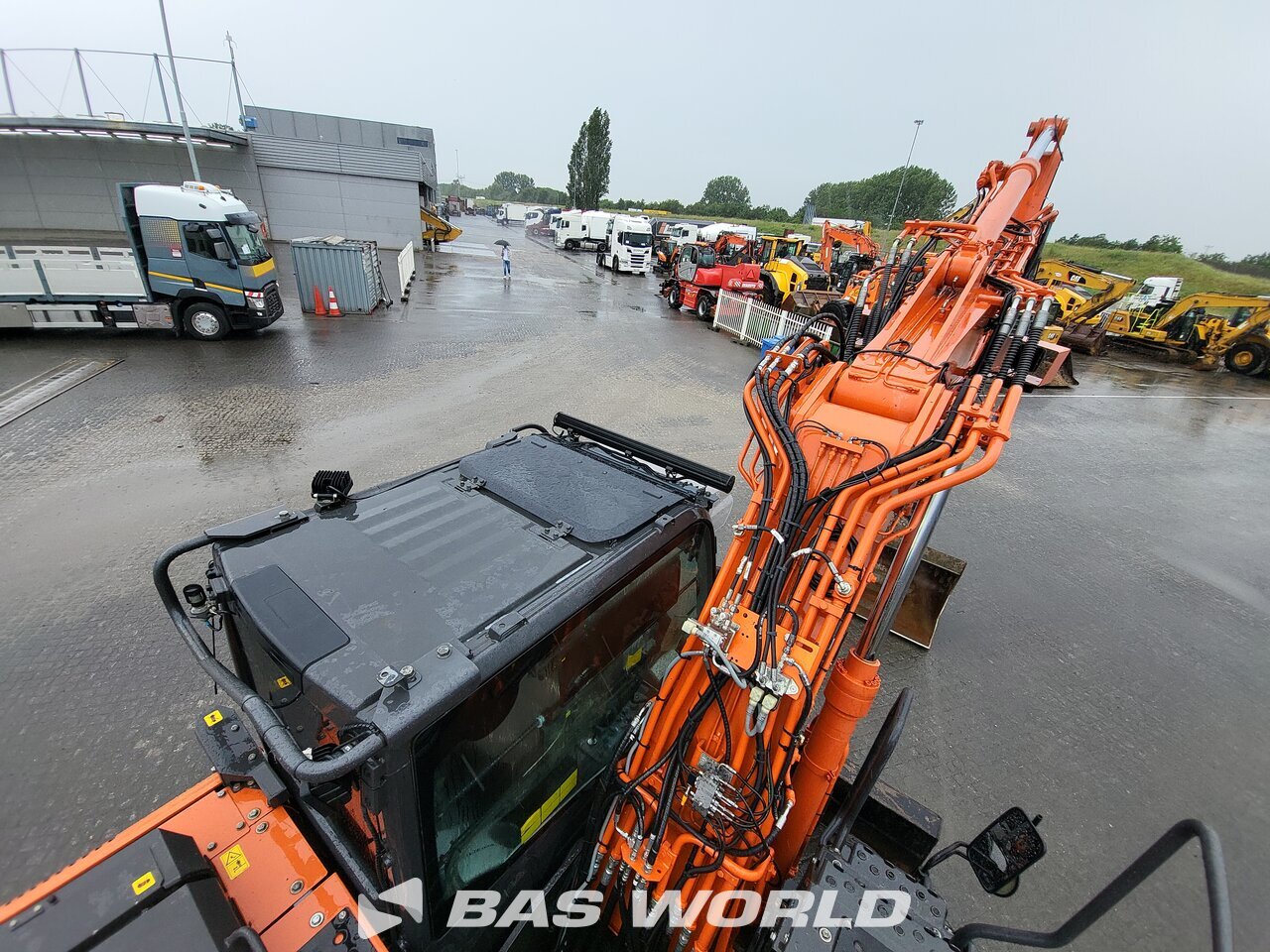 Other : Hitachi ZX170W -6 Wheeled excavator