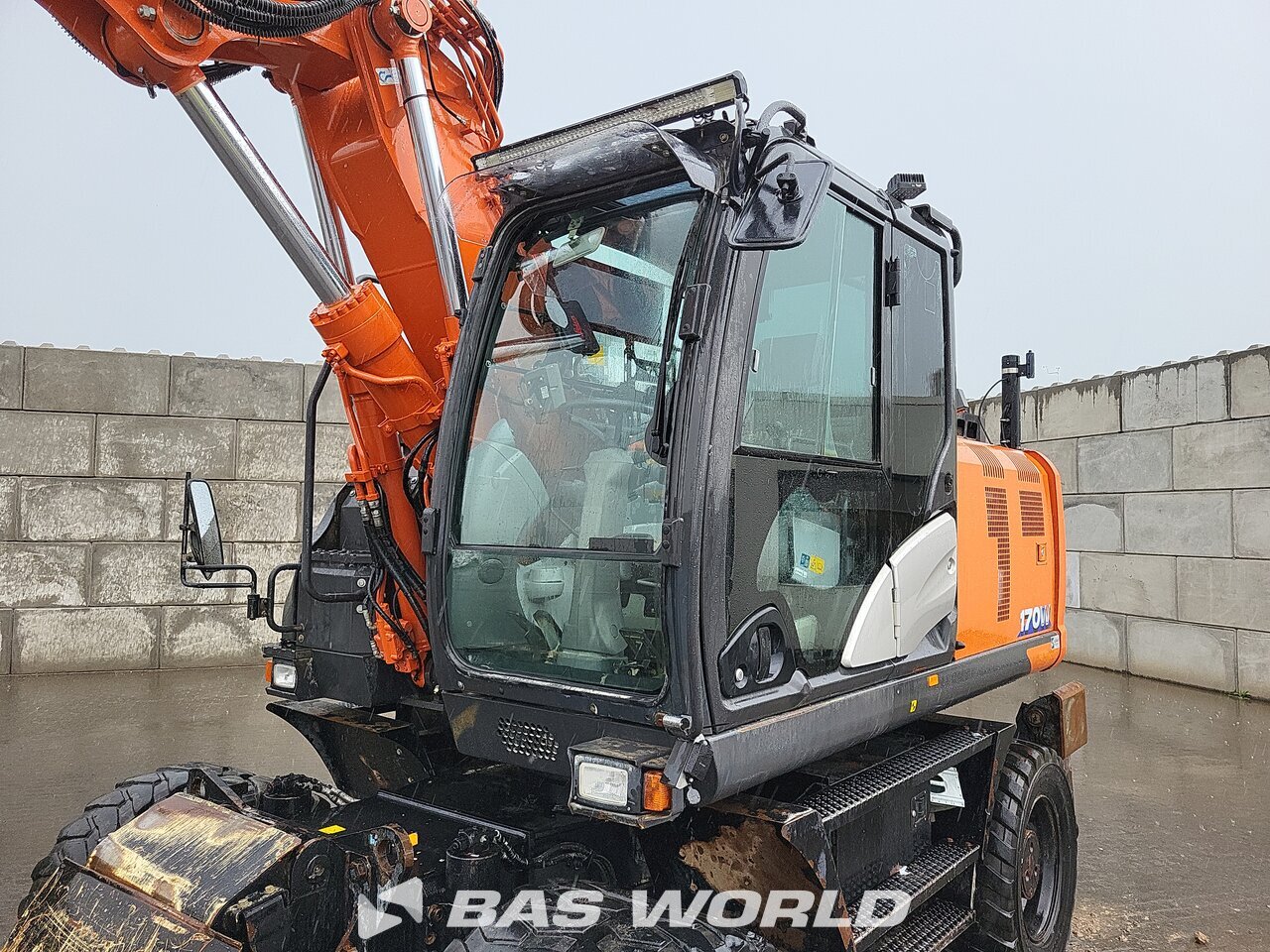 Other : Hitachi ZX170W -6 Wheeled excavator