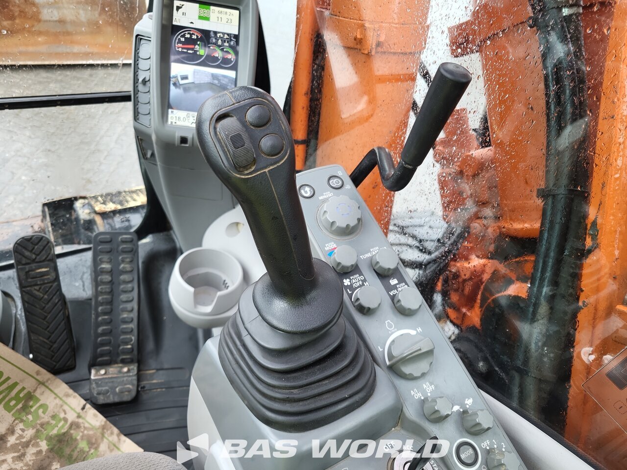 Other : Hitachi ZX170W -6 Wheeled excavator