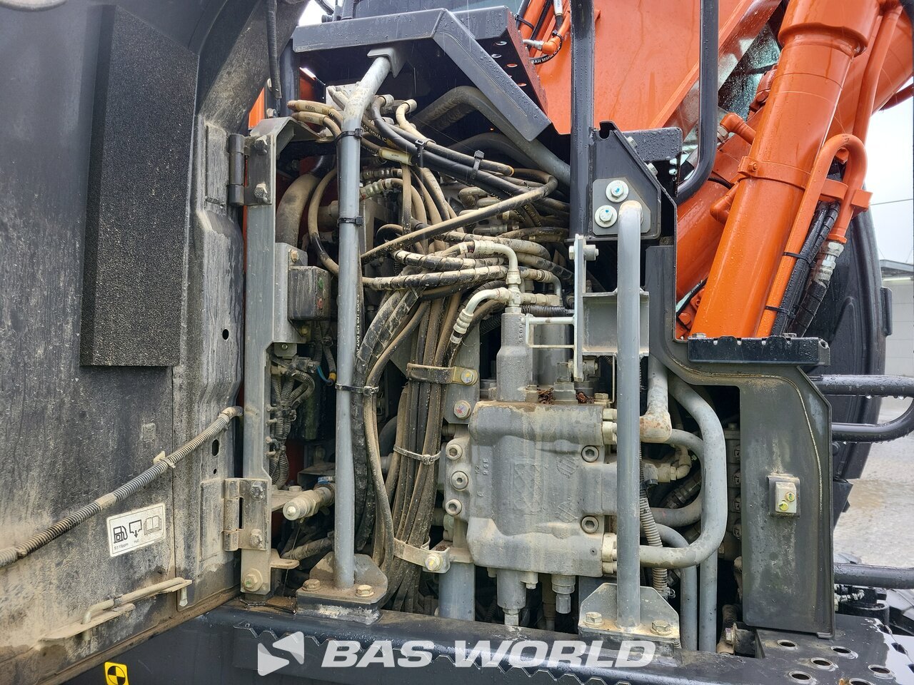 Other : Hitachi ZX170W -6 Wheeled excavator