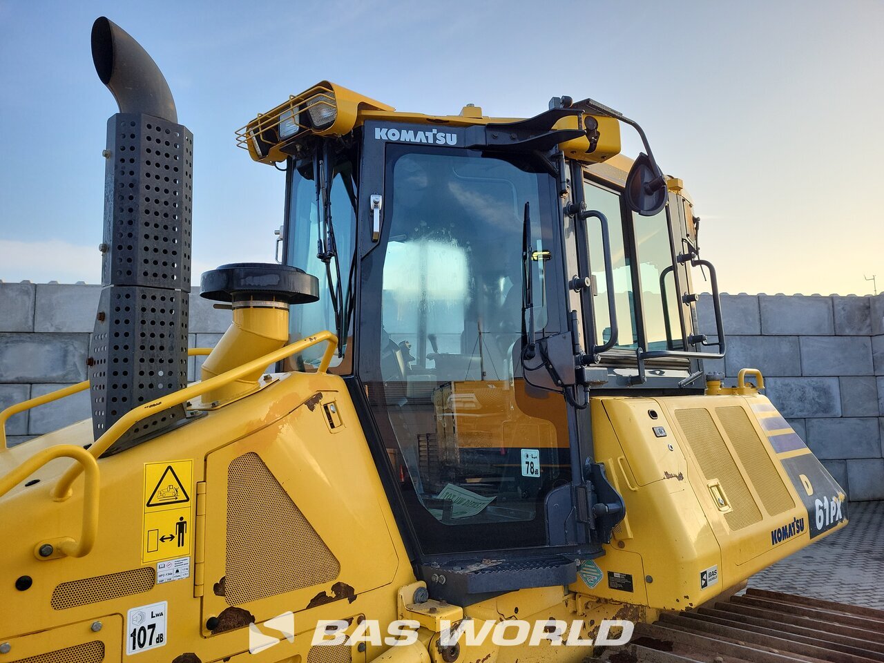 Other : Komatsu D61 PX -24 Buldožer gusjeničari