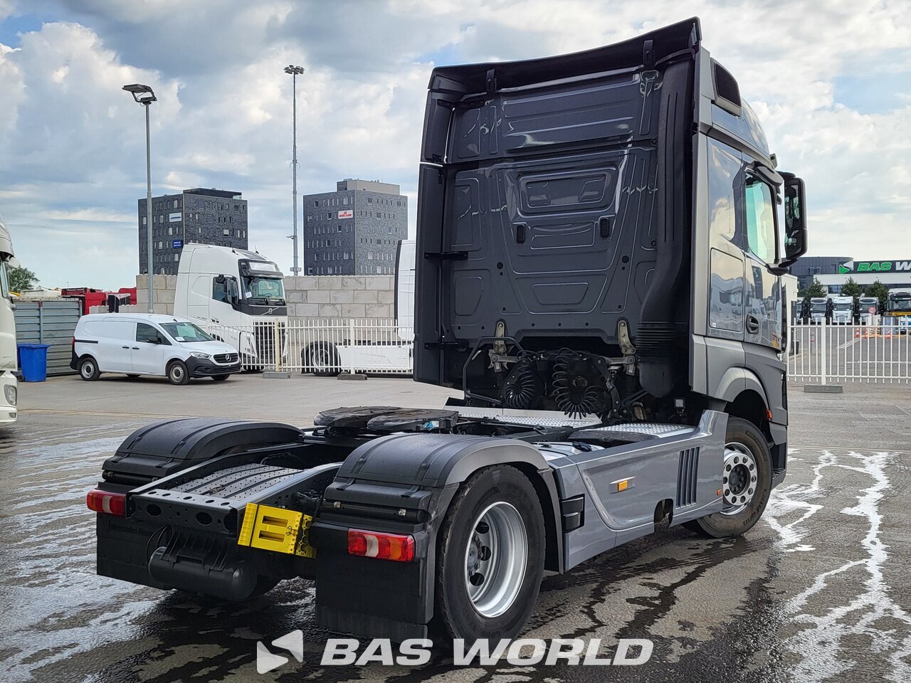 Other : Mercedes Actros 1851 Влекач