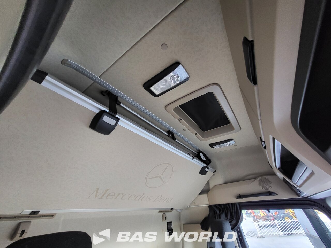 Other : Mercedes Actros 1851 Влекач