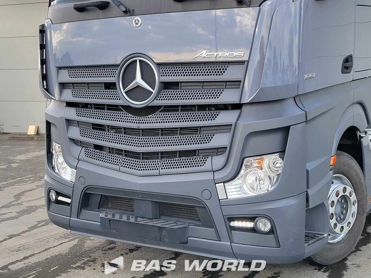 Other : Mercedes Actros 1851 Влекач