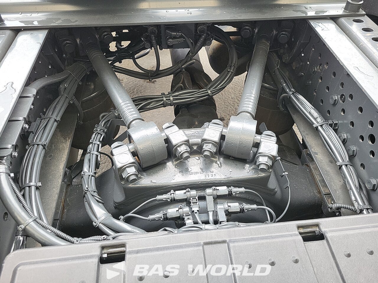 Other : Mercedes Actros 1851 وحدات الجر