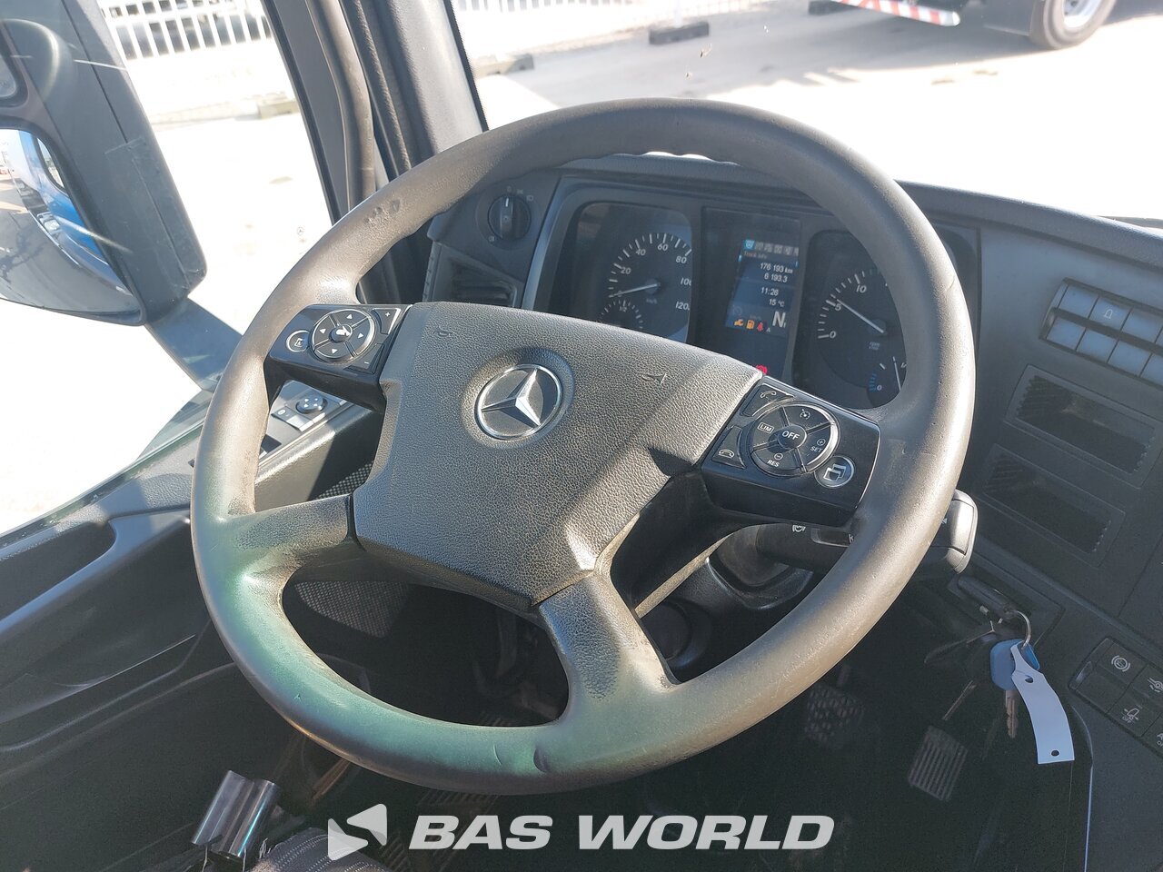 Other : Mercedes Arocs 1835 Camion betoniera