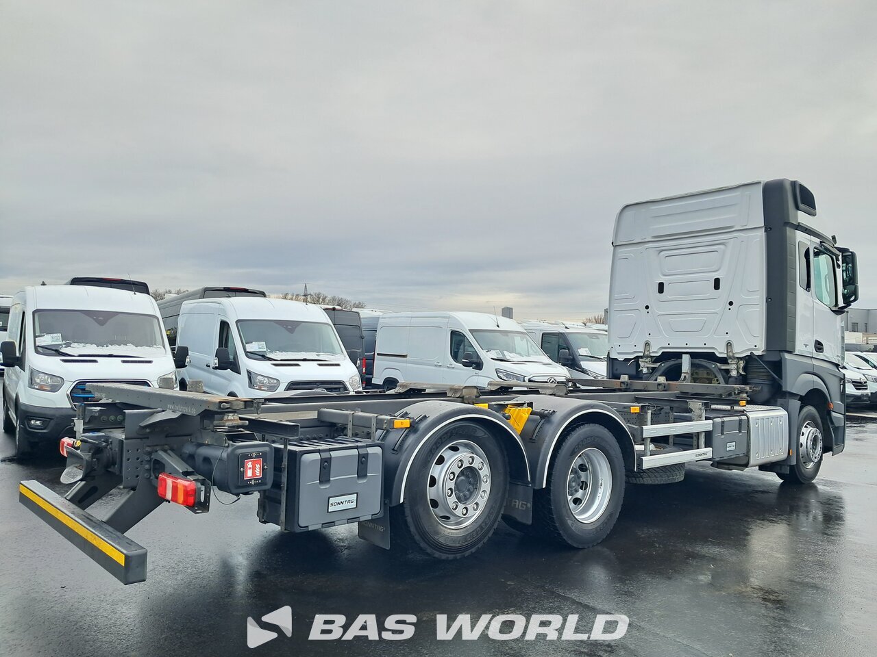 Other : Mercedes Actros 2540 Camion à Caisse Mobile