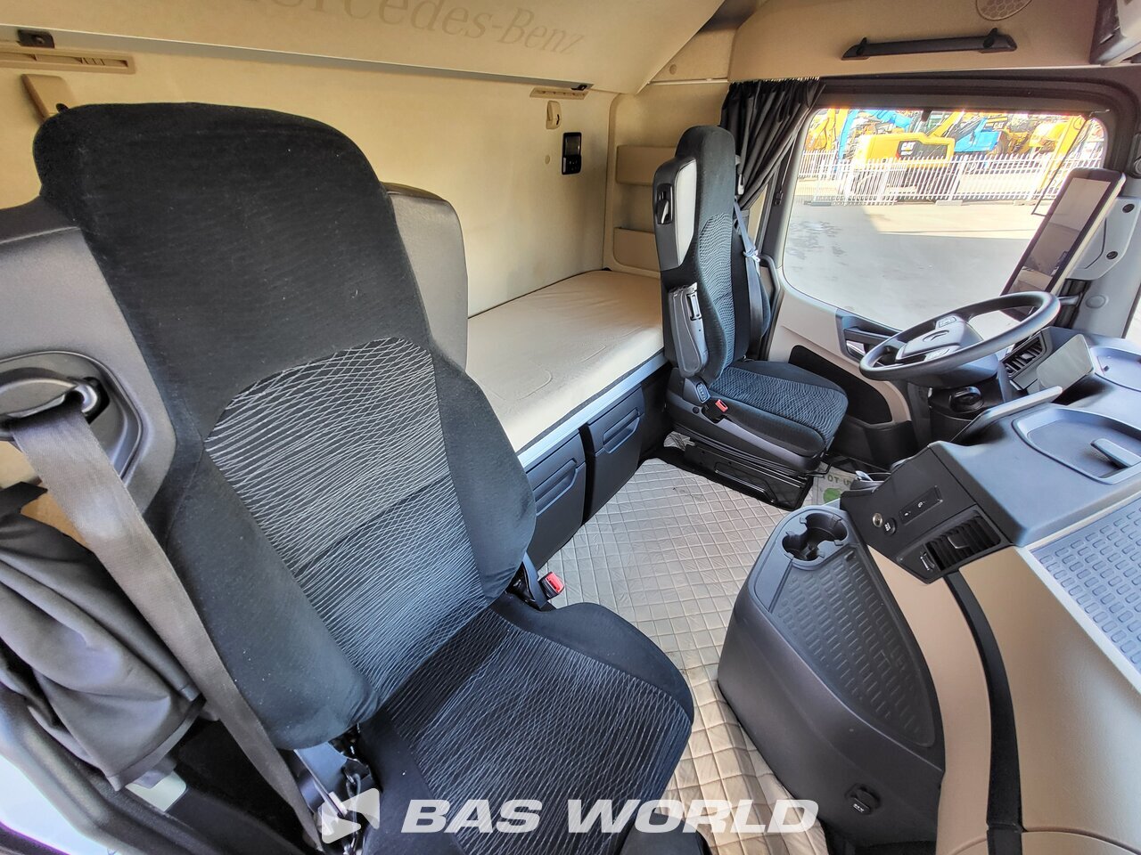Other : Mercedes Actros 1845 Tractor
