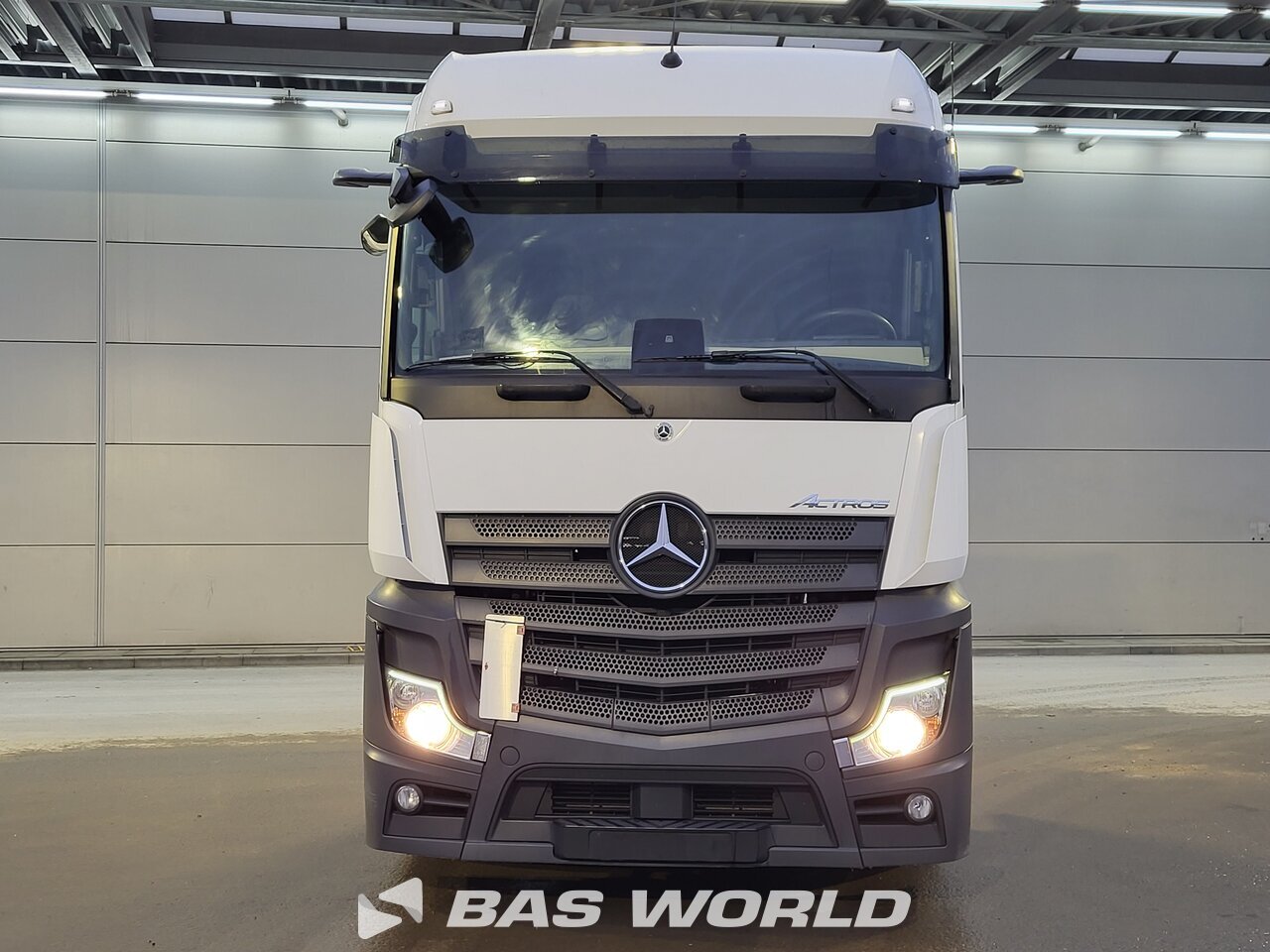 Other : Mercedes Actros 1845 Cap tractor