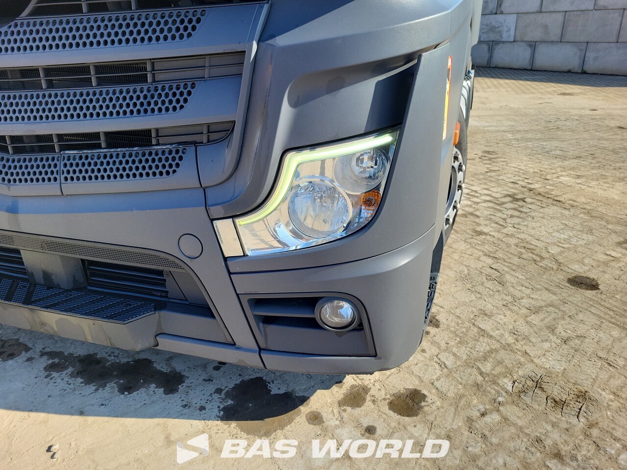 Other : Mercedes Actros 1845 Tractor