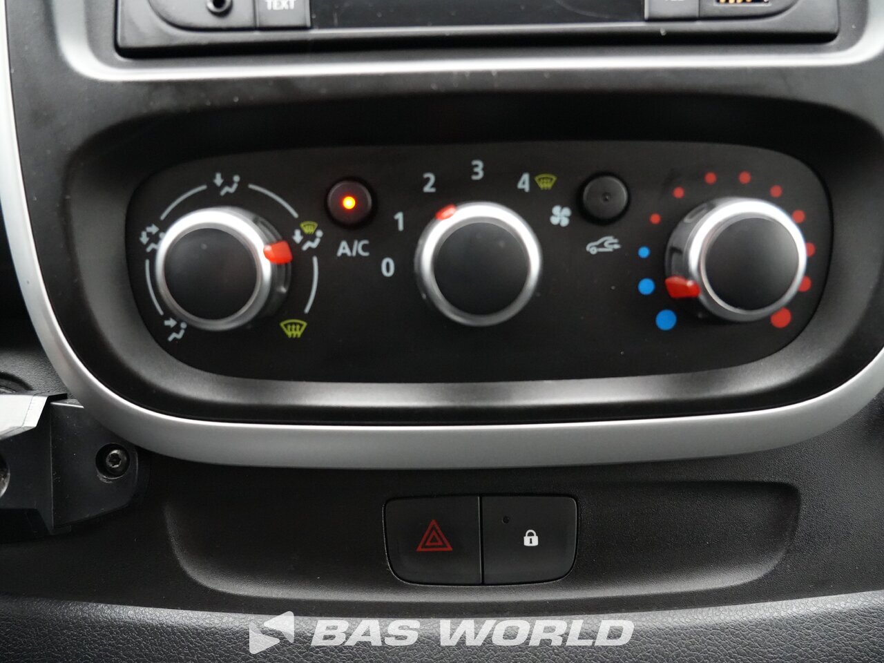 Other : Renault Trafic 120pk Sluten kylbil