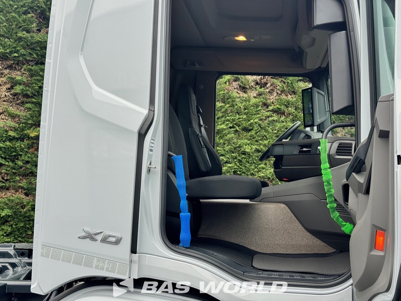 Other : DAF XD 450 camión con gancho elevador