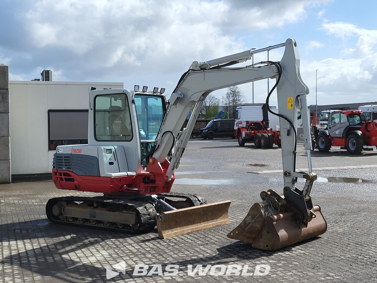 Other : Takeuchi TB250 Мини екскаватор <10 т