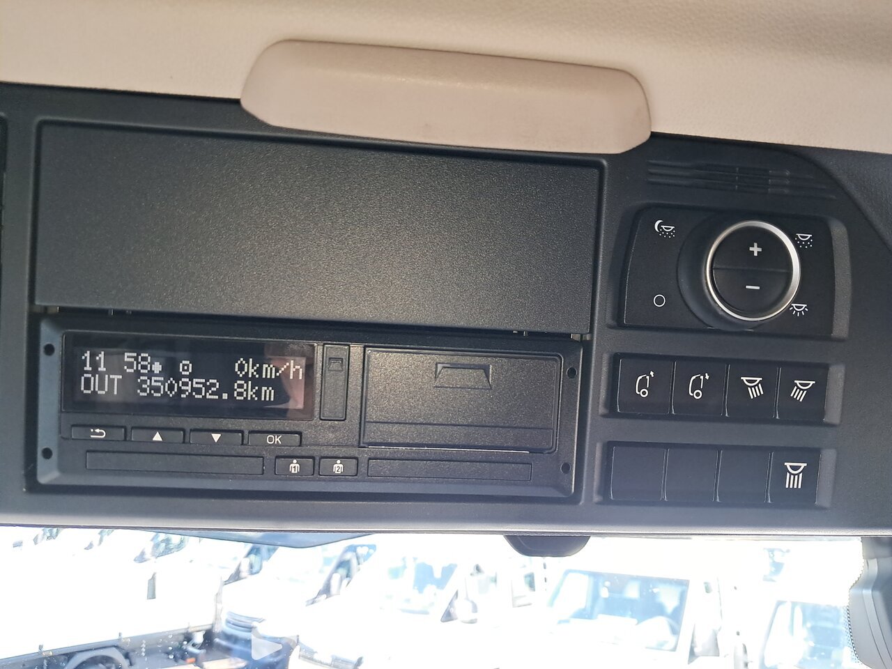 Other : DAF XG 480 Vetopöytäauto