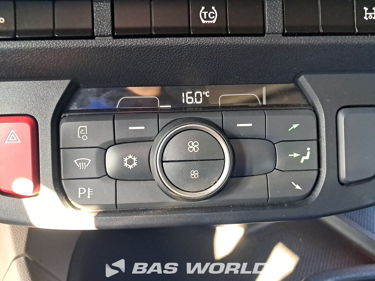 Other : DAF XG 480 Vetopöytäauto