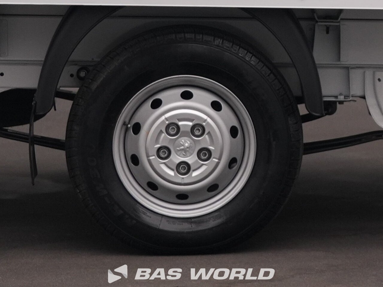 Other : Peugeot Boxer 140PK Stängda lastbilskarosser