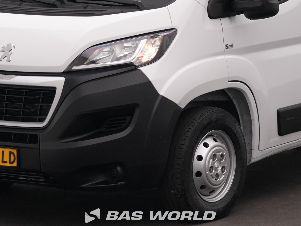Other : Peugeot Boxer 140PK Stängda lastbilskarosser