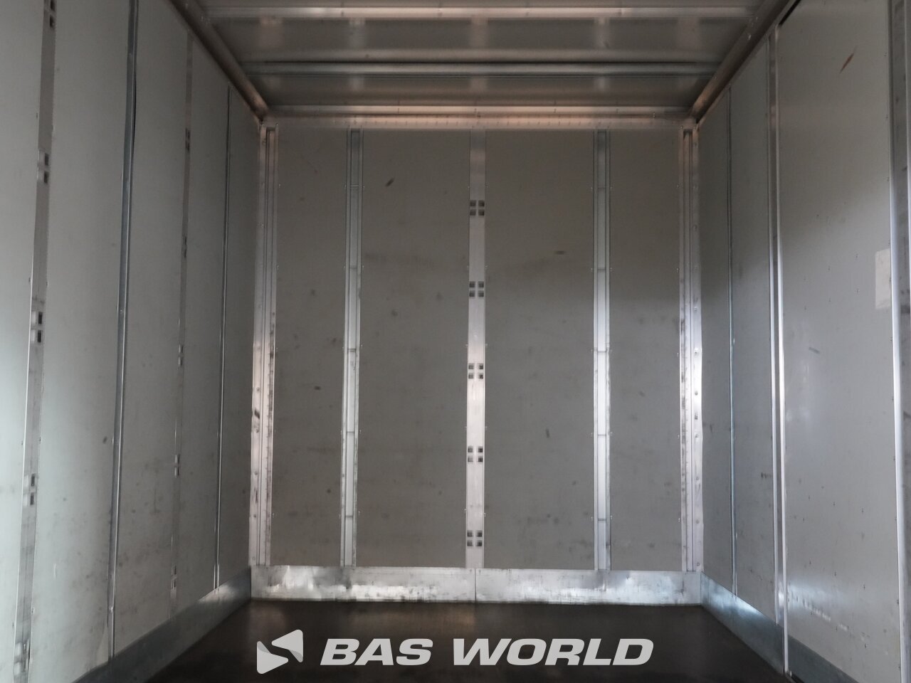 Other : Peugeot Boxer 140PK Stängda lastbilskarosser