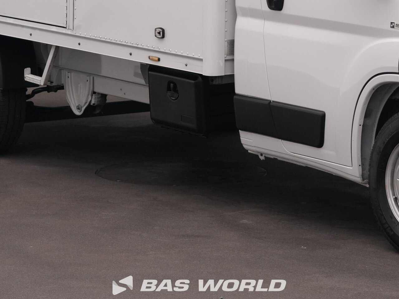 Other : Peugeot Boxer 140PK Stängda lastbilskarosser