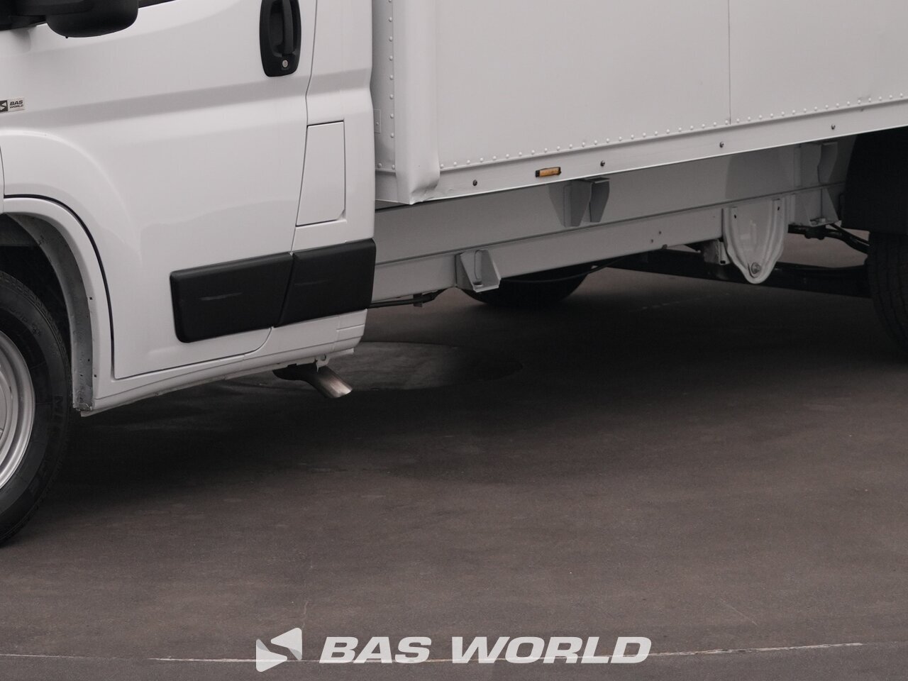 Other : Peugeot Boxer 140PK Stängda lastbilskarosser